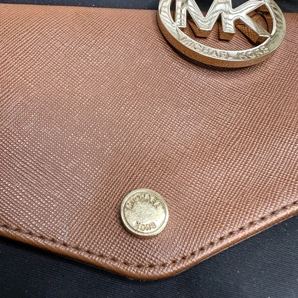 SOLD Michael Kors Jet Set LARGE Nylon & Leather Tote Bag Black & Brown With Care - Picture 6 of 15